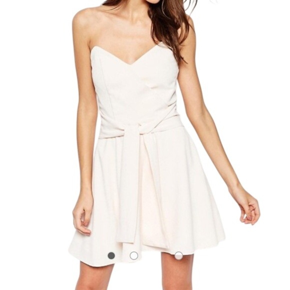 Keepsake Women's Bisque Strapless Get Free Bow‎ Fit Flare Mini Dress Size M